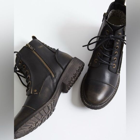 Billabong Willow Way Black Distressed Faux Leather Lace Up Ankle Boots Size: 6.5 - Picture 16 of 16